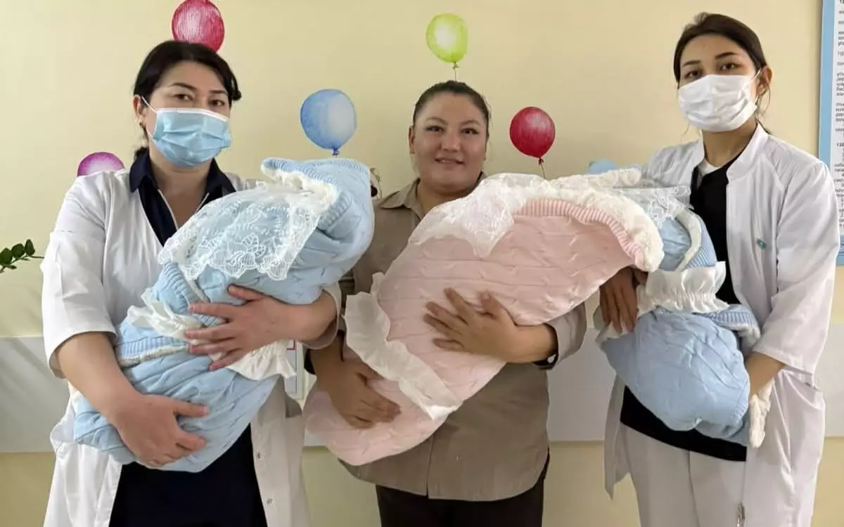 Шымкентте 31 жастағы әйел үшем босанып, 7 баланың анасы атанды