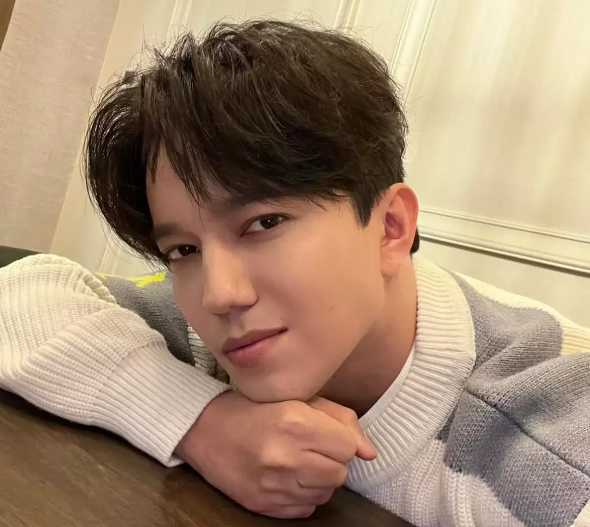 Димаш предложил фанатам провести с ним один день