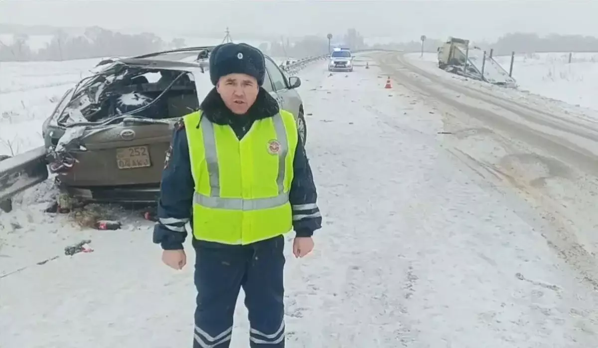 Ресейде қазақстандық нөмір таққан көлік жол апатына ұшырап, екі адам қаза болды