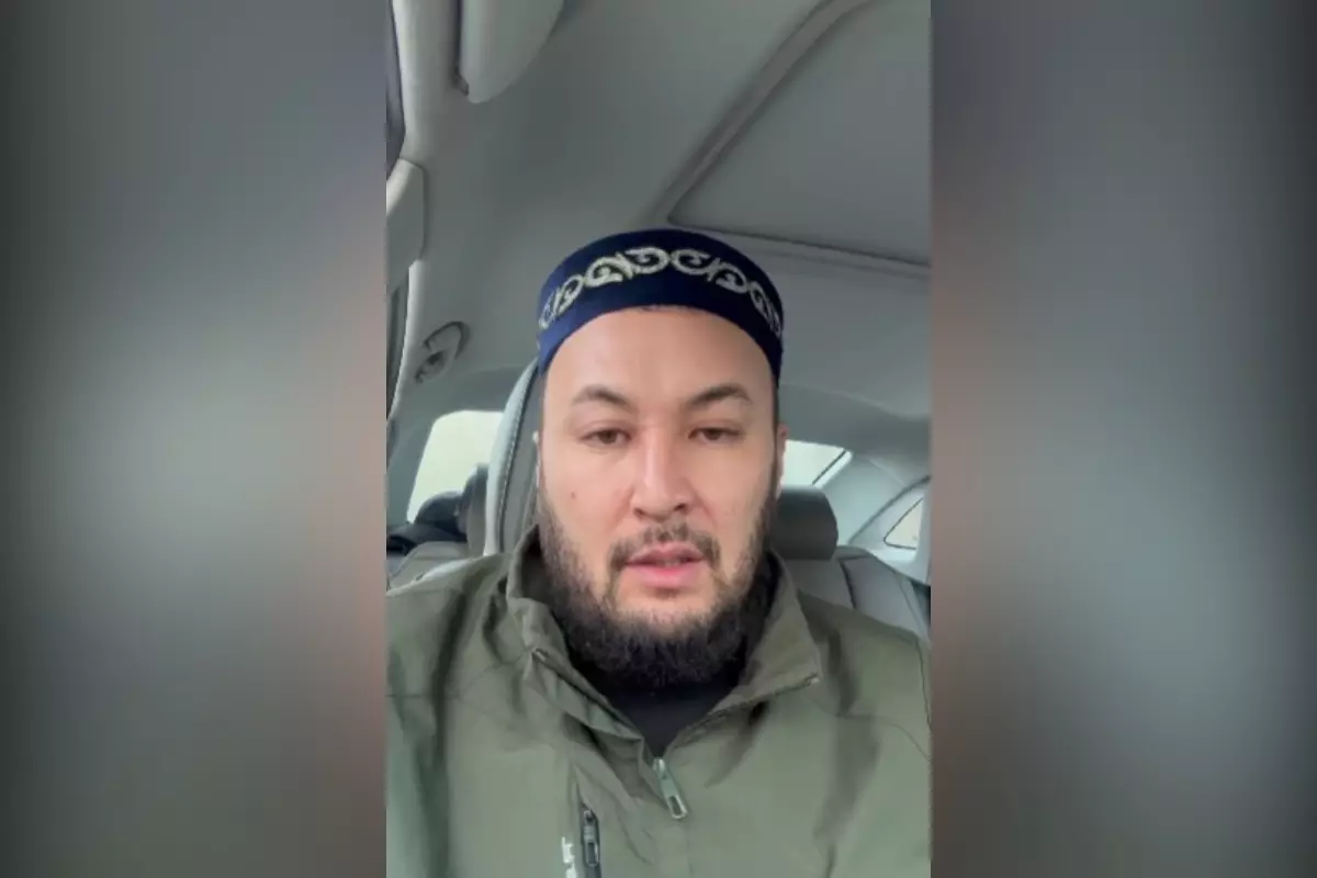 «Это харам»: имам предупредил казахстанцев о последствиях пересылки чужих переписок