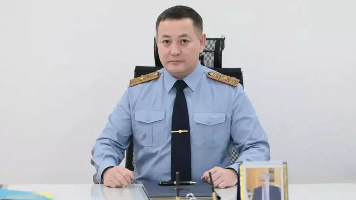 Глава МВД жестко отчитал полицию Шымкента и представил им нового начальника