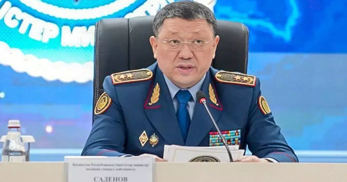  Ішкі істер министрі Сәденов Шымкенттегі қылмысты сынап, полиция департаментіне жаңа басшы тағайындады 