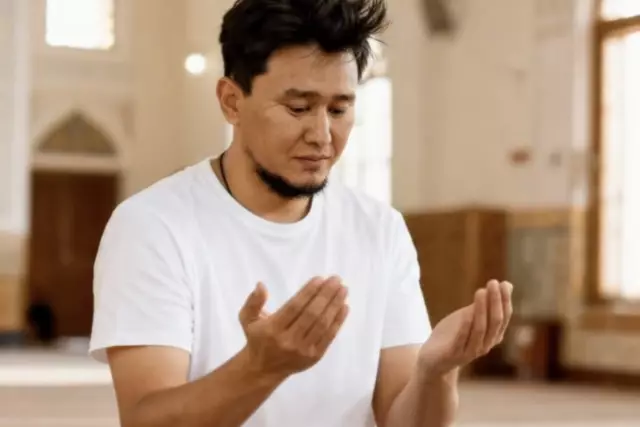 «Қанша қатын алдың, біреуін туғыза алмадың»: Жахан жанын жаралаған пікірдің иесі үшін кешірім сұраған