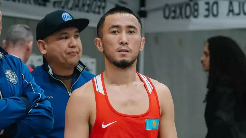 Бои чемпионов мира из Казахстана на турнире в Испании: прямая трансляция