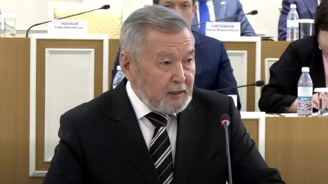 Белгілі заңгер зиянды өтеу құқығын тікелей Конституцияда бекіту туралы ұсынысты қолдады