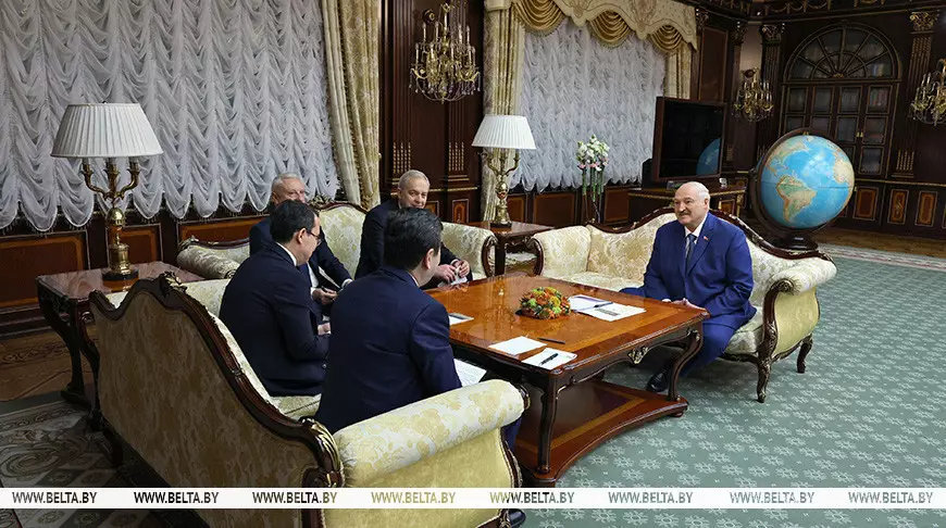 Лукашенко: Беларусь и Казахстан имеют одинаковые взгляды на развитие мира.