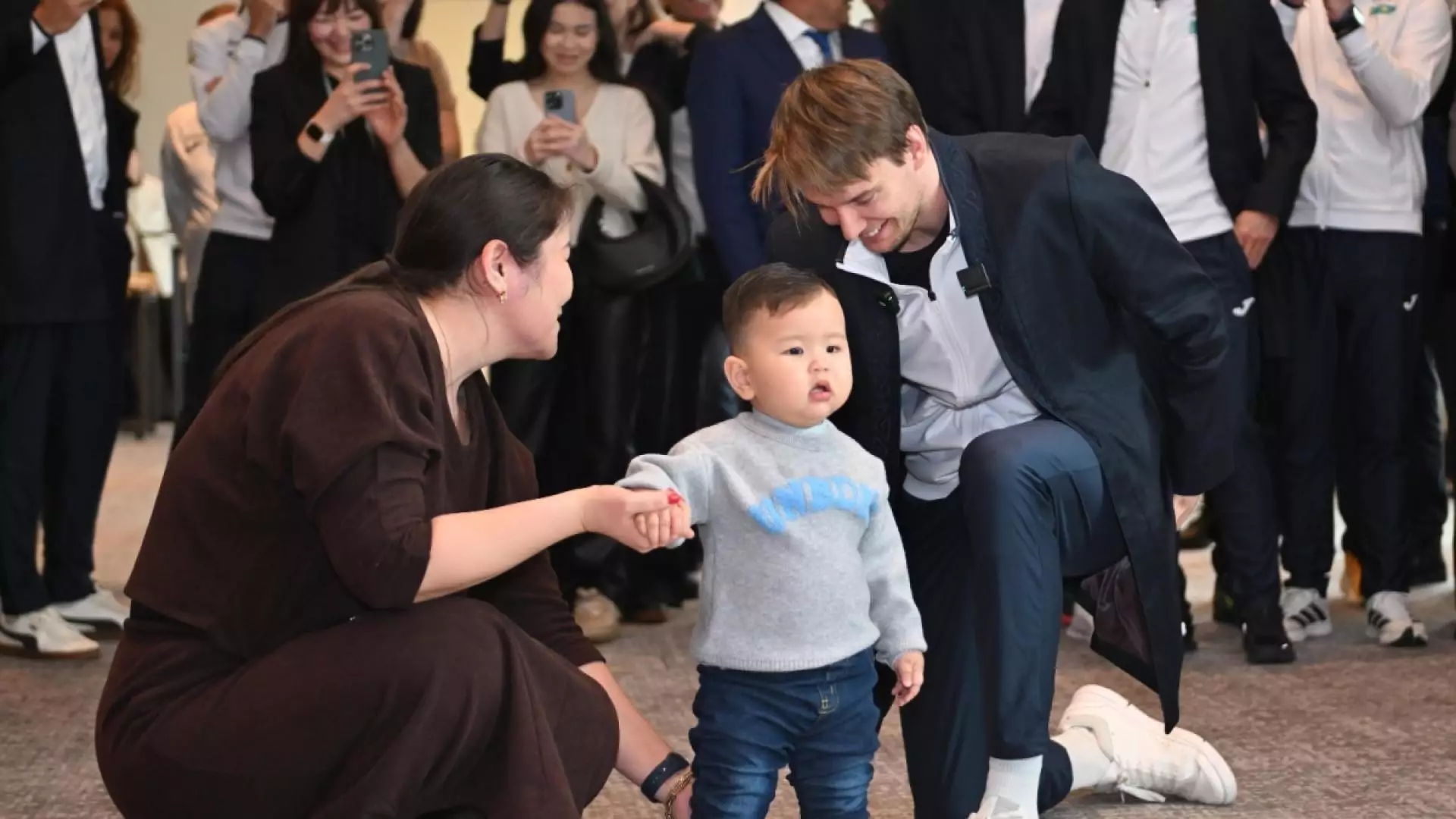 Александр Бублик принял участие в национальном обряде в Астане