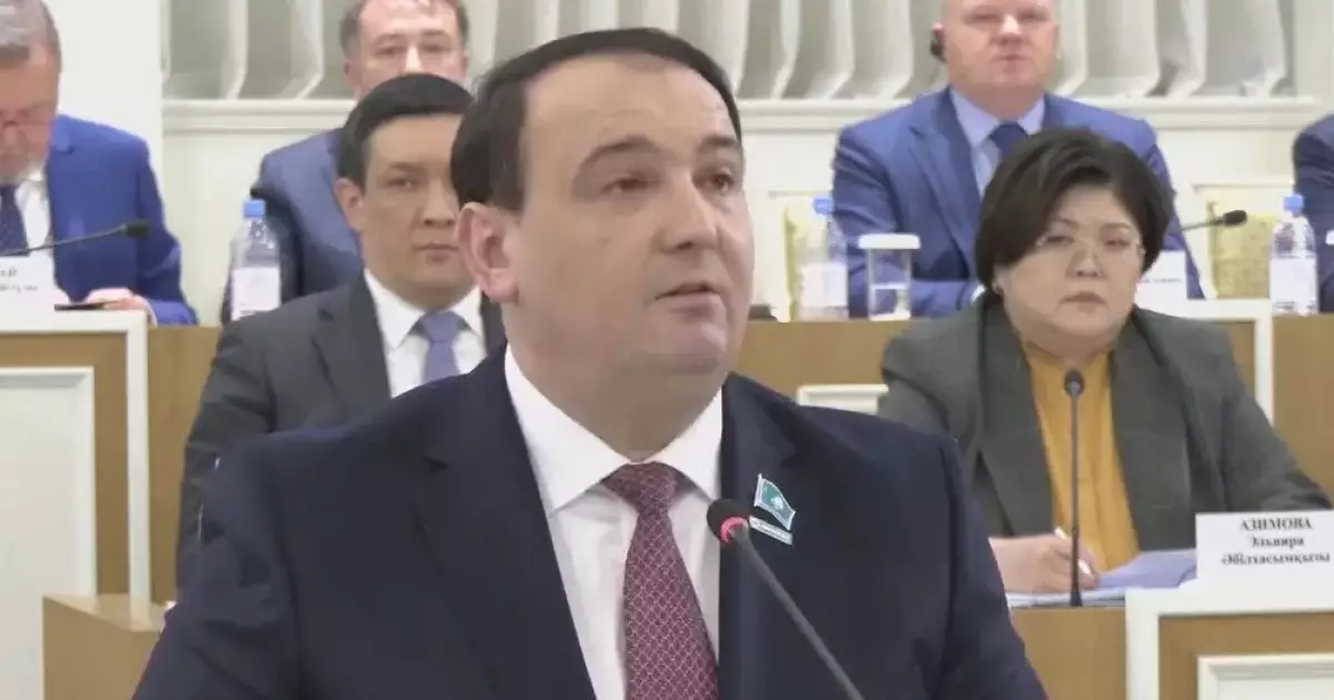   Сергей Теренченко: Жаңа Конституция жобасы – мемлекеттің алдағы даму бағытын айқындайтын стратегиялық бағдар   