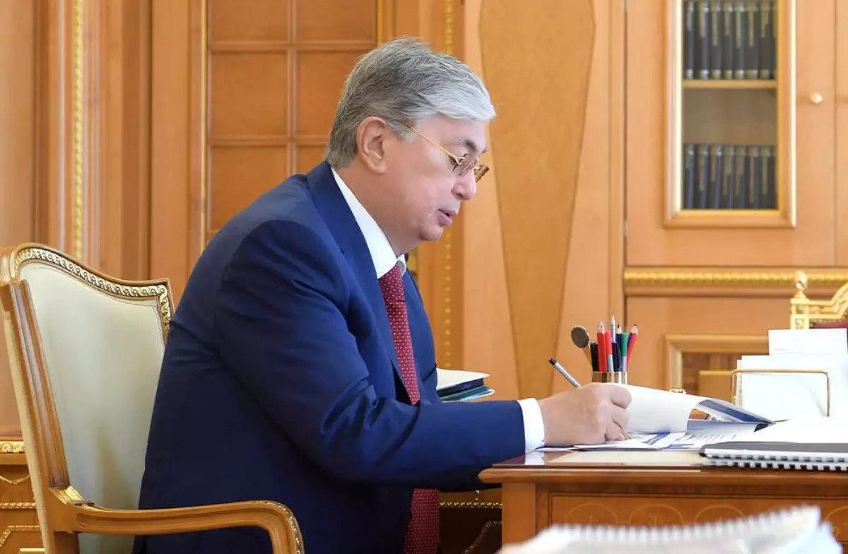 Тоқаев қазақстандықтардың дипломдарына қатысты жаңа заңға қол қойды