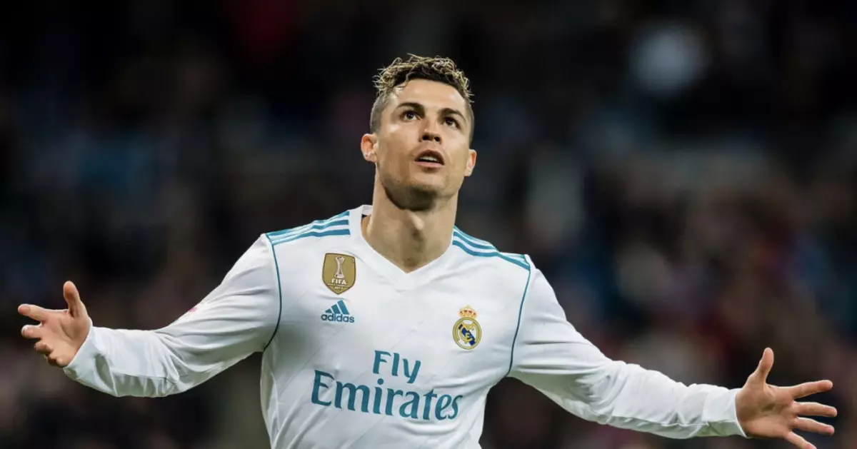 Бүгін футбол жұлдызы Криштиану Роналду 41 жасқа толды (ВИДЕО)