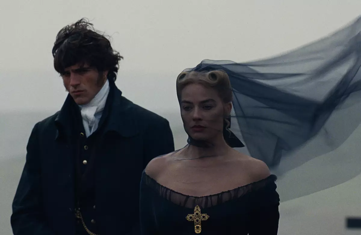 Кинокритики в шоке от БДСМ-версии классики писательницы Эмили Бронте