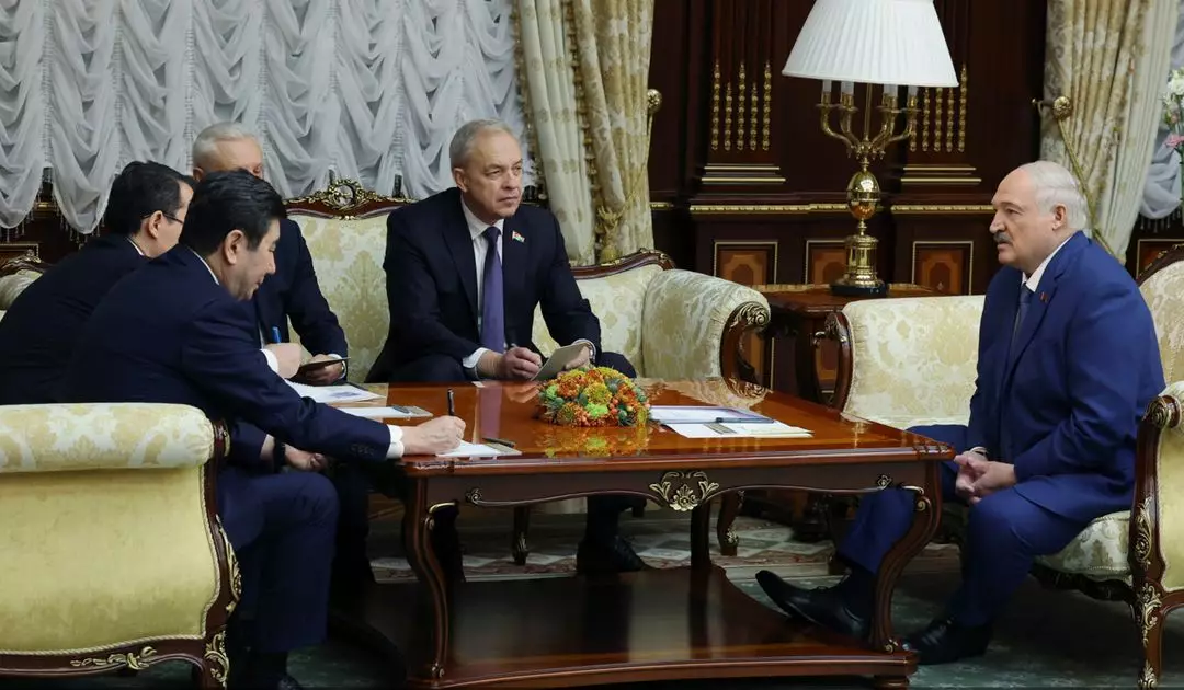 Лукашенко встретился с председателем Мажилиса Парламента Казахстана