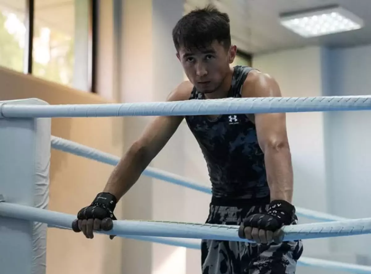 Махмуд Сабырхан пробился в полуфинал турнира Boxam Elite в Испании