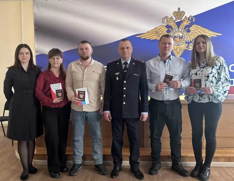 Соотечественники из Казахстана приняли присягу гражданина России.