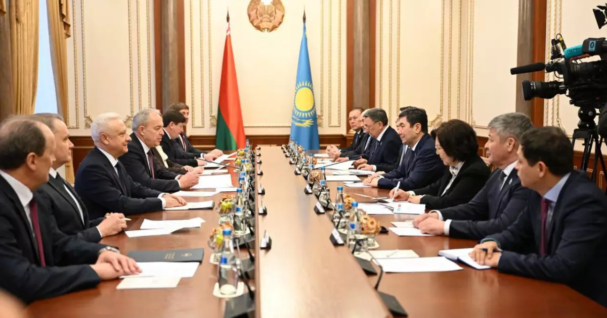  Мәжіліс спикері Беларусь әріптестеріне алдағы конституциялық реформа жайлы айтып берді 