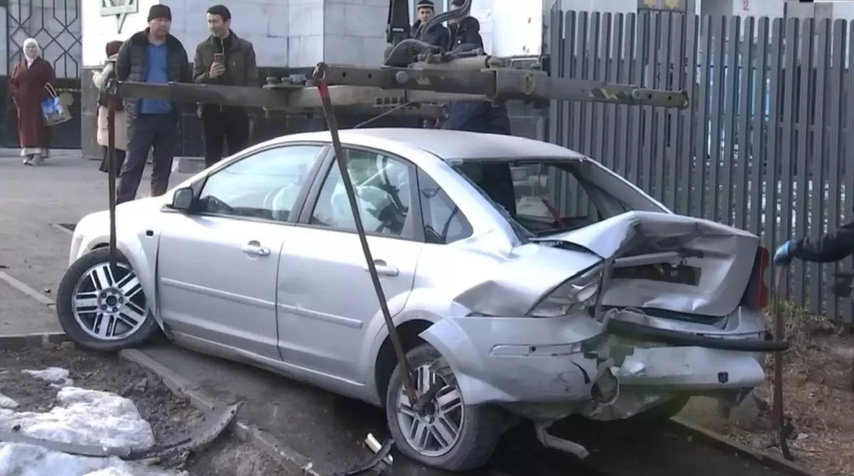 Алматыда жүргізушінің жүрек талмасы ұстап бес көлікке соқтығысқан