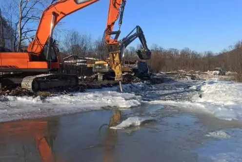 Около 110 км русел рек очищают в Казахстане в рамках подготовки к весенним паводкам