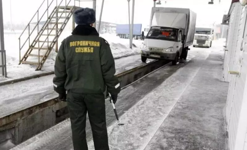 Подозрительный груз из Казахстана на миллионы тенге задержали в России