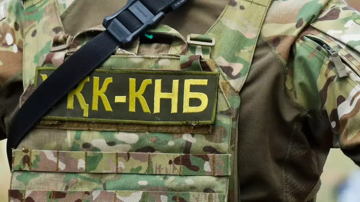 Қару, есірткі, ұрланған көліктер: ҰҚК мен ІІМ бірлескен операциясында 20 адам қолға түсті
