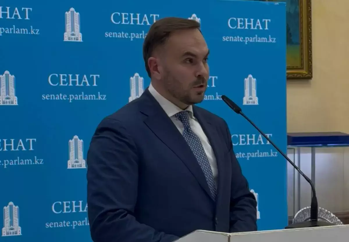 Вице-министр Евгений Кочетов заговорил на казахском языке и раскрыл секрет своего обучения