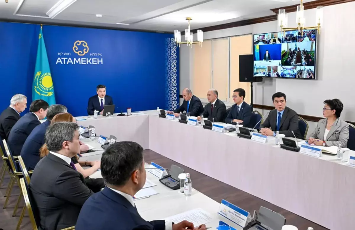 Олжас Бектенов: Проект новой Конституции формирует среду доверия и долгосрочного партнерства государства и бизнеса