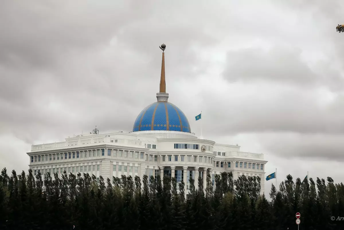 Токаев принял заместителей министра обороны