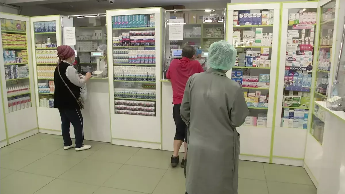 Дәріханалардағы заңбұзушылықтар: мерзімі өткен немесе тегін дәрілер сатылған