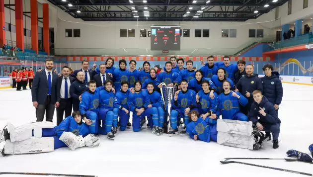 Қазақстан жасөспірімдер құрамасы хоккейден халықаралық турнирдің жеңімпазы атанды