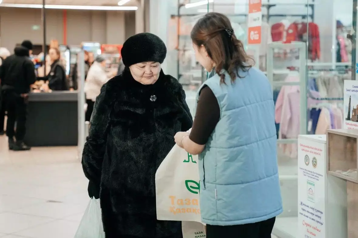 Таза Қазақстан: Абай облысында «Эко мәдениет: Шоппер таңда!» акциясы өтті