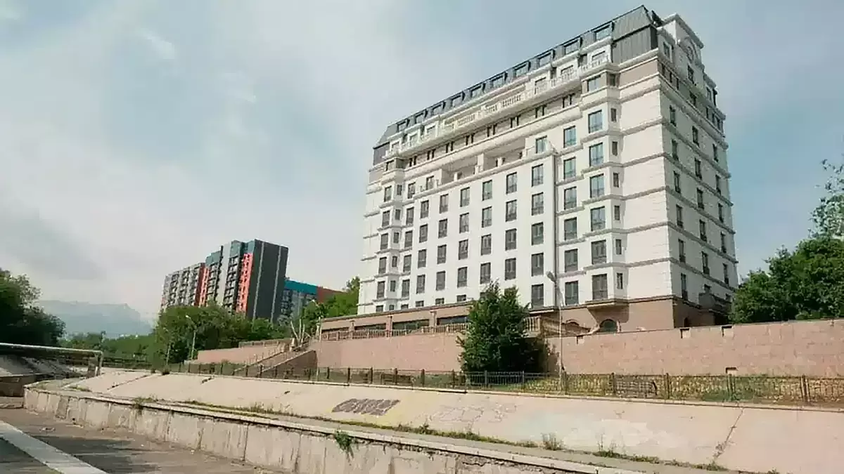 116 миллион желге ұшты: Алматы соттарына Сатыбалдының бұрынғы қонақүйінің ғимараты не үшін керек