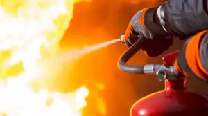 Ақтауда ТЖО өртеніп, екі қызметкер ауыр халде ауруханаға түсті