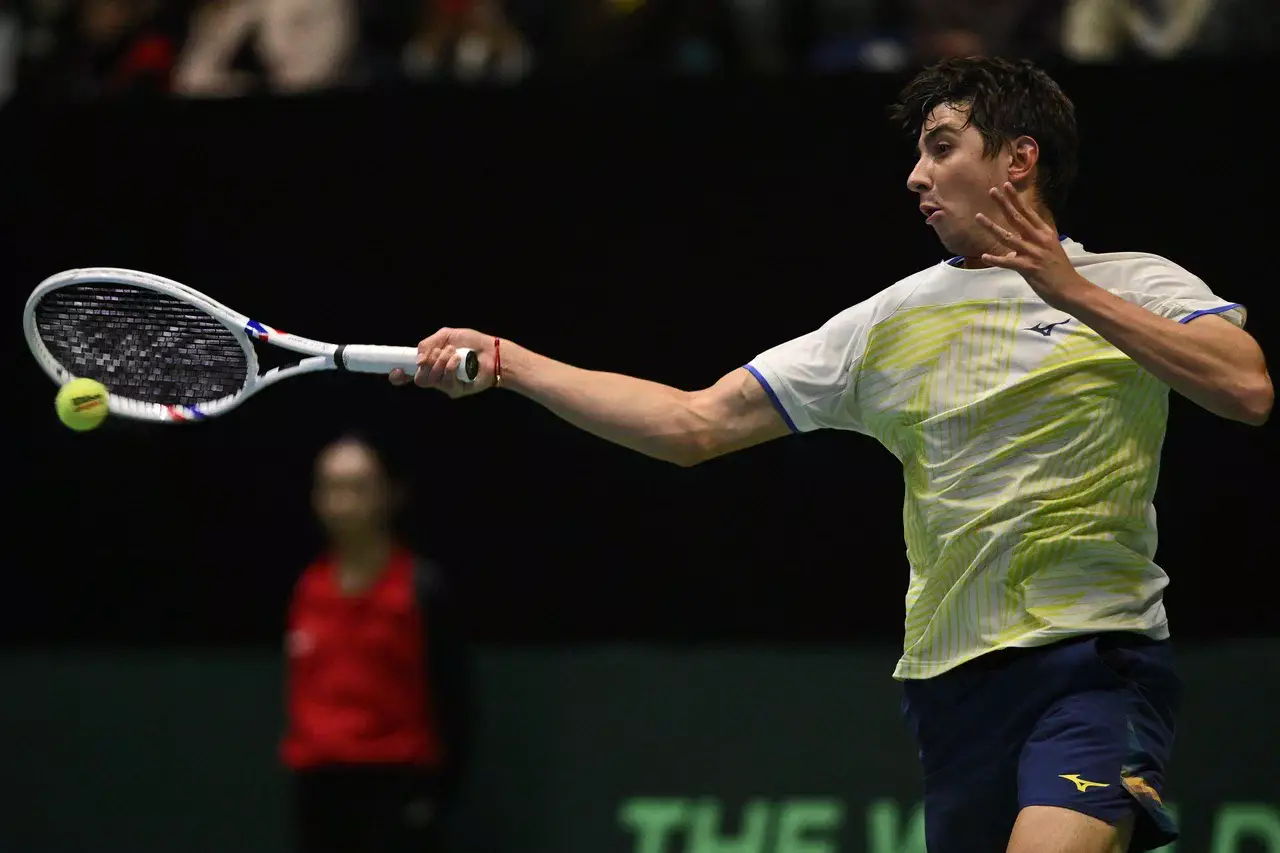 Александр Шевченко Дэвис Кубогында ірі есеппен жеңіліс тапты