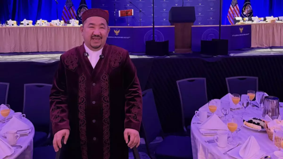 Нұрлан имам биыл да АҚШ-тағы Трамптың қайырымдылық асына қатысты (ФОТО)