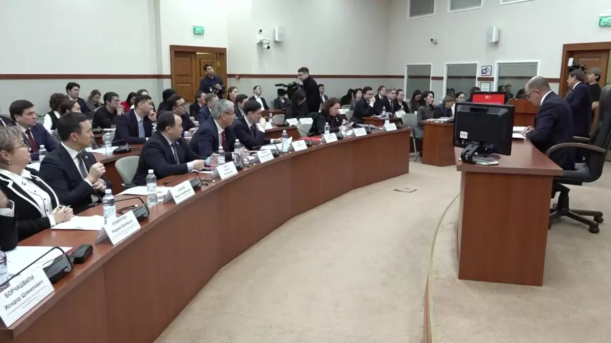 Ислам Сұңқар.: Конституция  ең басты құндылық және де стратегиялық бағыт – адами капитал