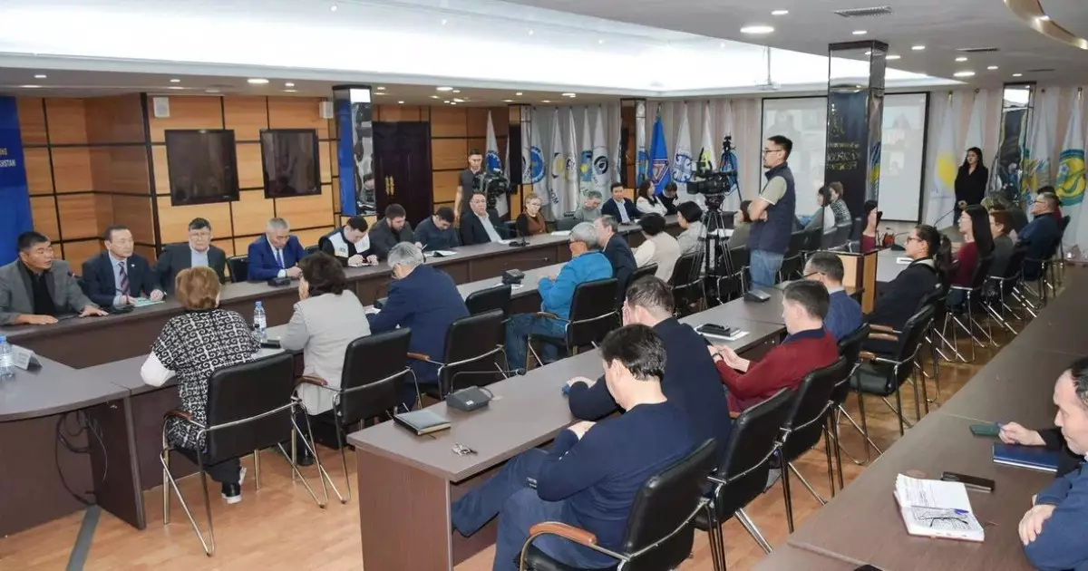   Кәсіподақтар Федерациясы: жаңа Конституция жобасында әлеуметтік жауапкершілік пен қоғамдық бірлік басты құндылықтар ретінде айқындалған   