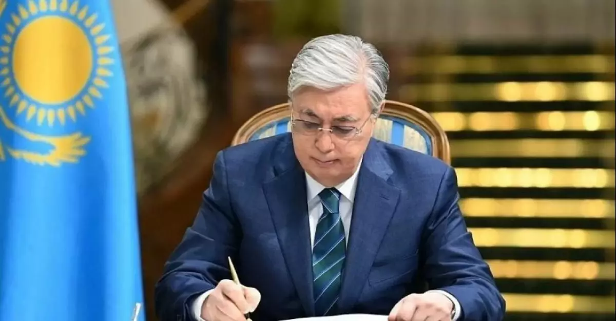 Тоқаев Пәкістан Президентіне көңіл айтты