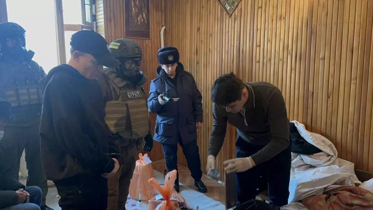 Производство синтетических наркотиков пресечено в Алматинской области
