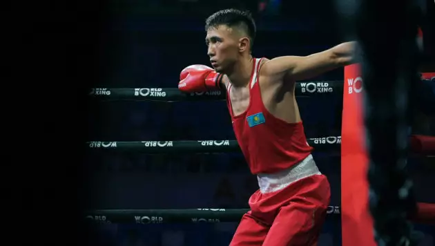 Махмұт Boxam Elite финалы үшін айқаста үндістандықпен бетпе-бет келді