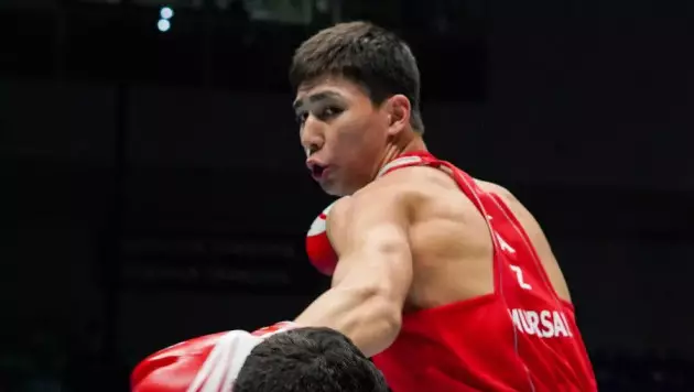 В первом раунде закончился бой казахстанского боксёра за финал