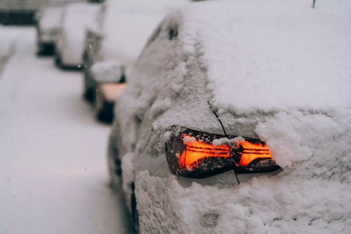 Метель, туман и гололед прогнозируют синоптики в Казахстане 7 февраля