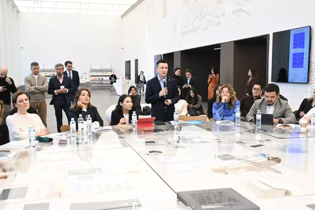 Алматыда креативті индустрия өкілдерімен кездесу өтті