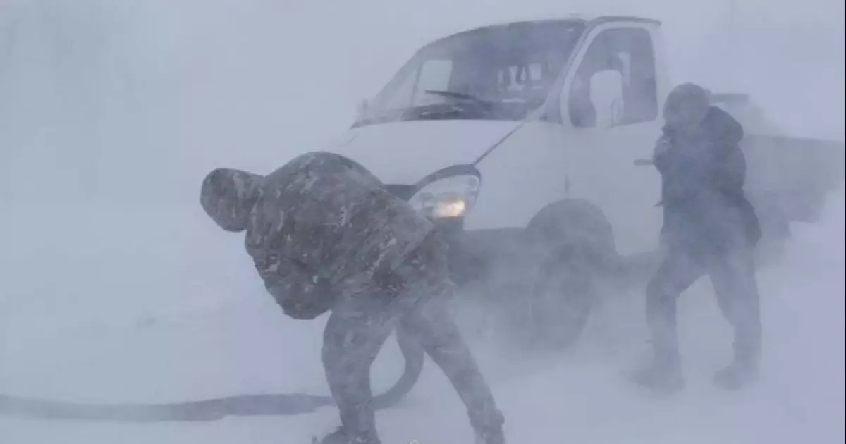  `Көлікпен алыс сапарға шықпаңыздар!` – қар құрсауынан 96 адам құтқарылды 