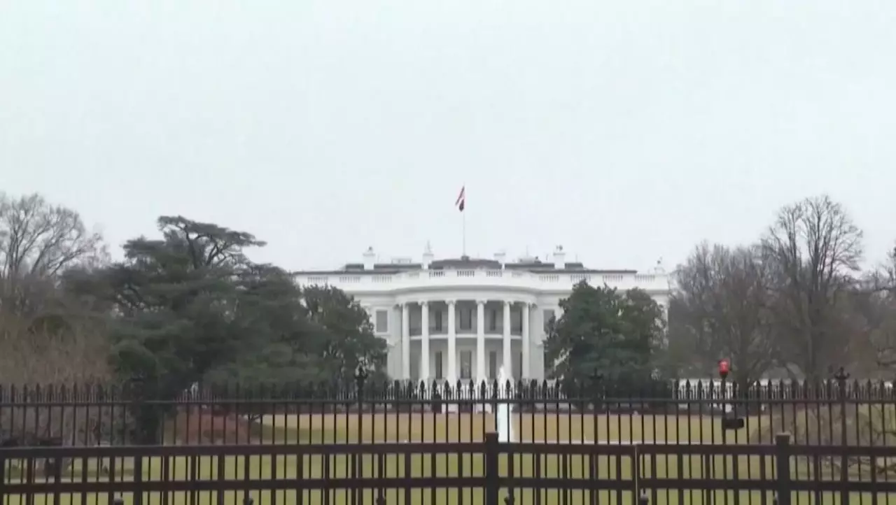 Трамп Иранға қарсы жаңа баж салығын енгізді