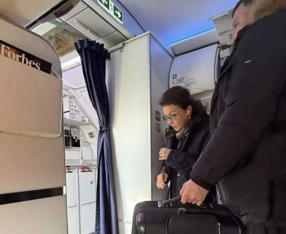 Дариға Назарбаева Астана – Алматы бағытындағы тұрақты рейспен ұшқан