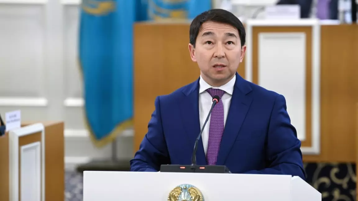 Жаңа Конституцияның жобасына теңгені ұлттық валюта ретінде бекітетін норма енгізілді – Бақыт Нұрмұханов