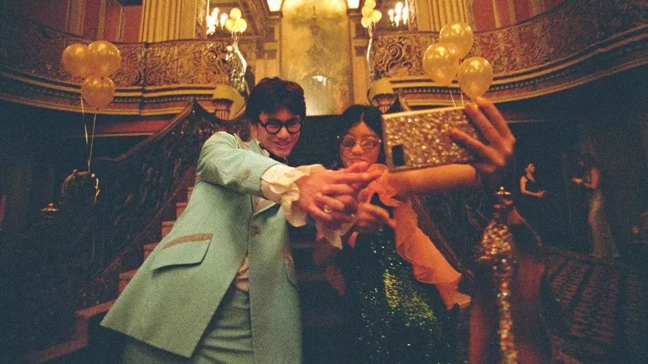 "Он понимает нас" представляет новую рекламу на Супербоуле с надеждой, что зрители "сделают шаг к Иисусу".