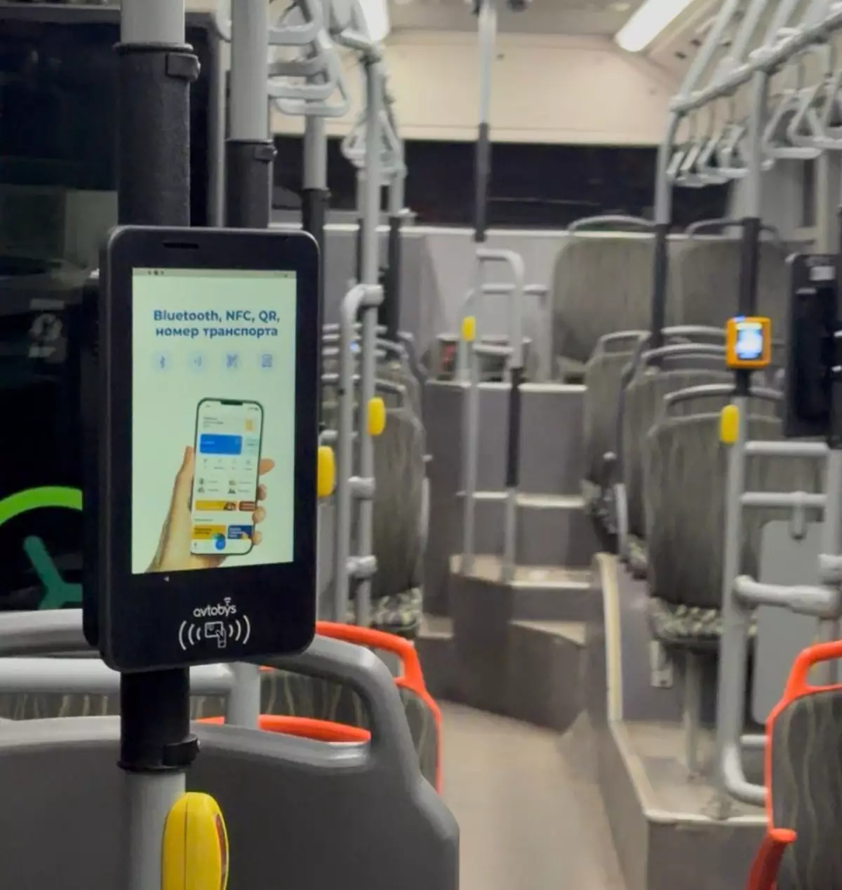 Банк картасы, телефон немесе QR-код: Алматыда жолақы төлеудің жаңа Avtobys жүйесі іске қосылады