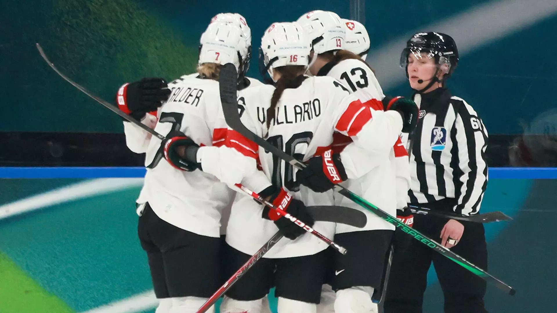 Вспышка вируса на Олимпиаде! Хоккейную команду изолировали