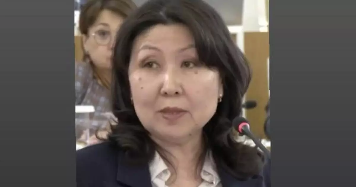  Айгуль Садвакасова: Конституция закрепляет приоритет человеческого капитала, науки и инноваций 