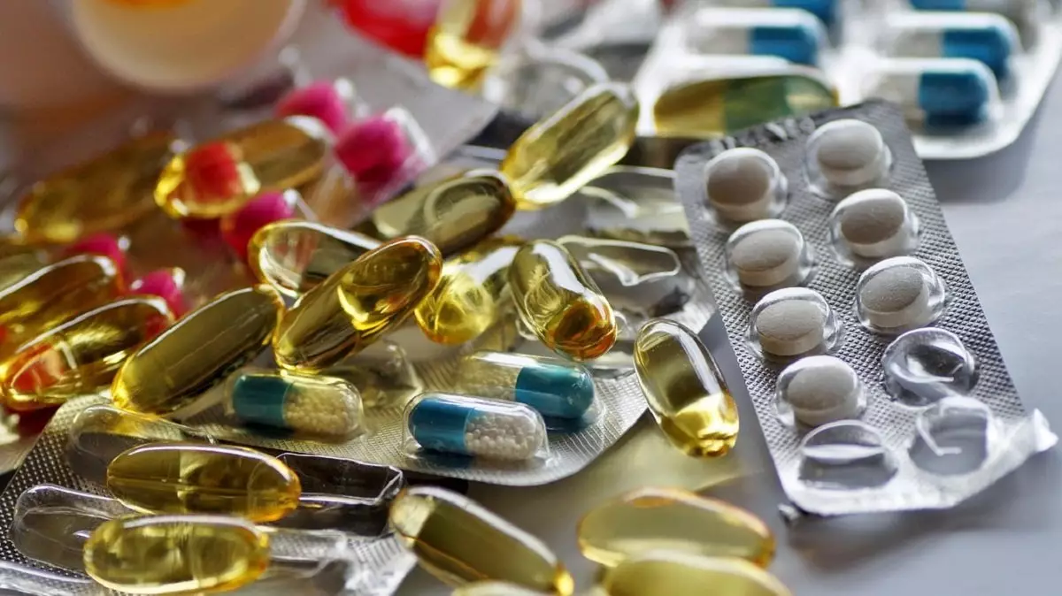 Қазақстанда науқастарға тегін берілуі тиіс 15 мың дана дәрі сатылып кеткен